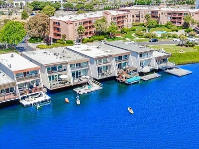 Mariners Green neighborhood